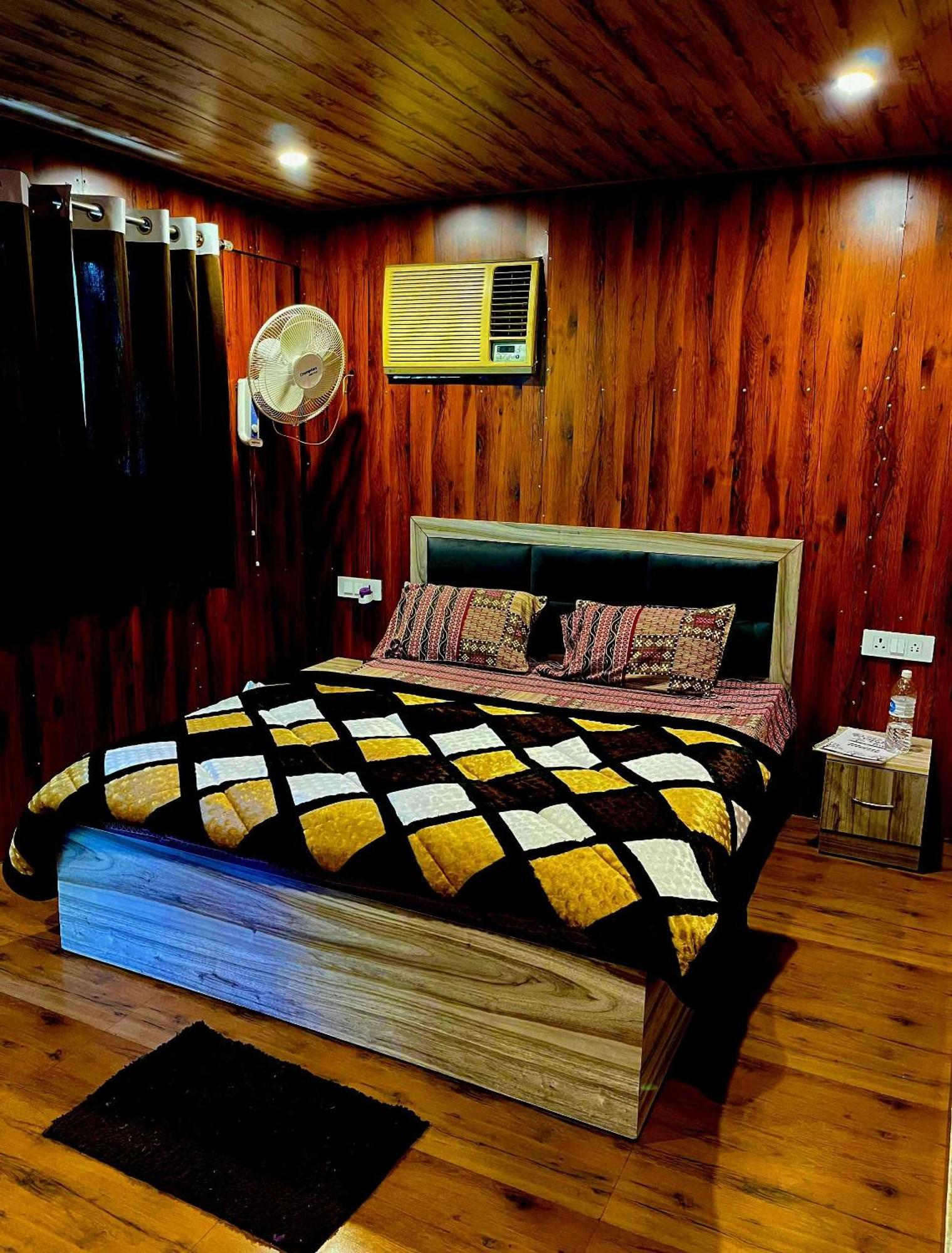 Hotel O Royal Tree Cafe And Resort Dehradun Luaran gambar